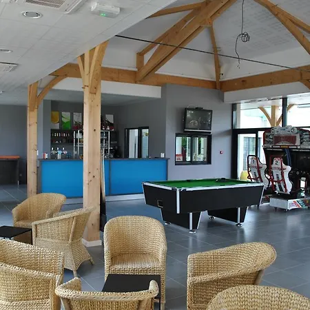Campsite Camping Posay Vacances 4*